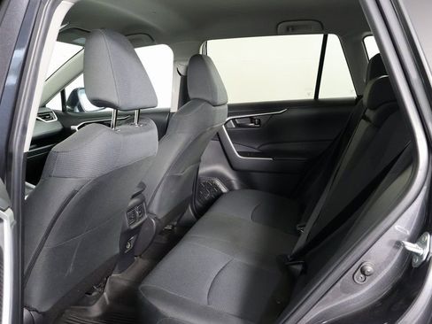 Used 2024 Toyota RAV4 LE image 9