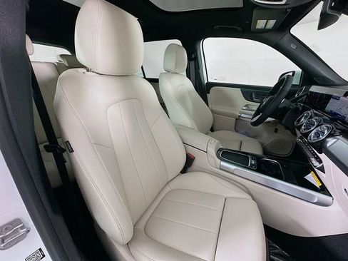 New 2026 Mercedes-Benz GLB 250 4MATIC image 27