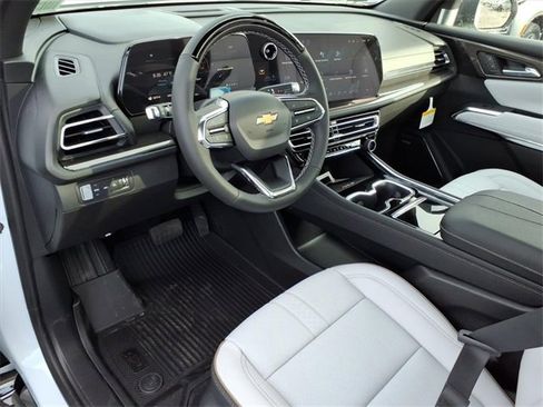 New 2026 Chevrolet Traverse High Country image 5