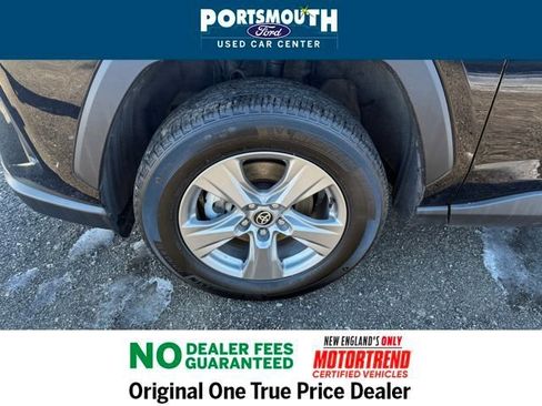 Used 2024 Toyota RAV4 XLE image 34