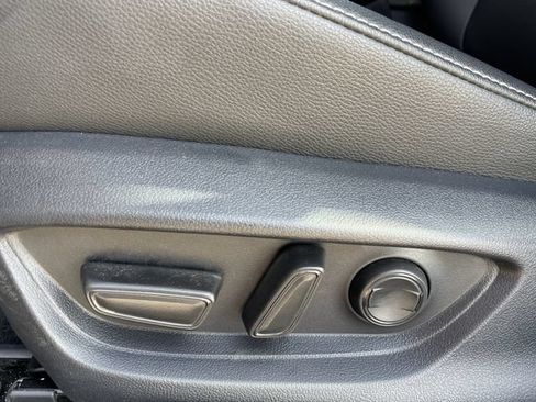Used 2026 Toyota Camry SE FWD image 27