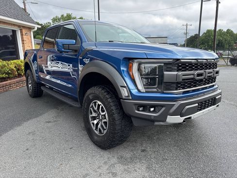 Used 2022 Ford F150 Raptor w/ Equipment Group 801A High AWD/4WD image 5