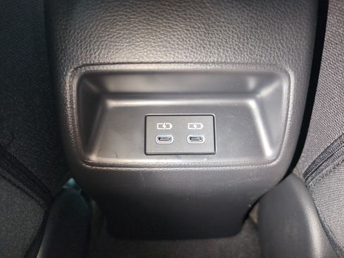 Certified 2025 Toyota Corolla SE w/ SE Premium Package FWD image 36