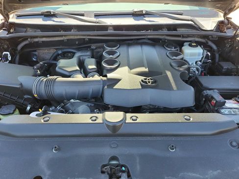 Used 2021 Toyota 4Runner SR5 Premium w/ Moonroof Package AWD/4WD image 23
