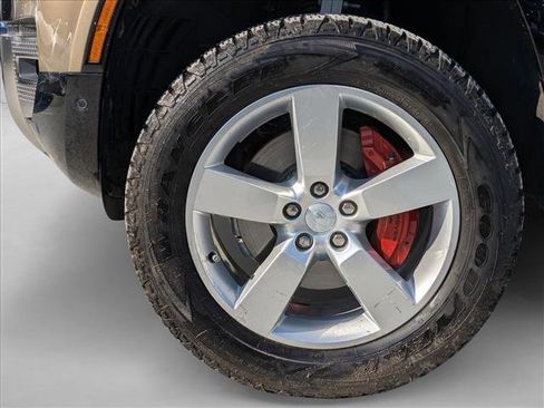 Certified 2024 Land Rover Defender 110 X image 25