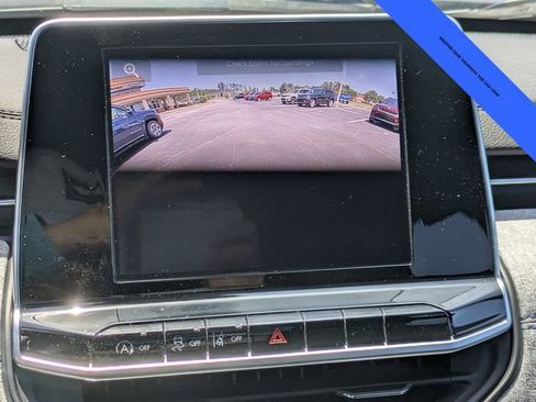 New 2025 Jeep Compass Latitude w/ Sun & Sound Group image 22