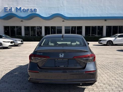 Used 2024 Honda Civic EX image 12