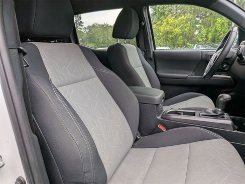 Used 2023 Toyota Tacoma TRD Off-Road image 36