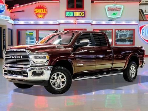 Used 2019 RAM 3500 Laramie image 2