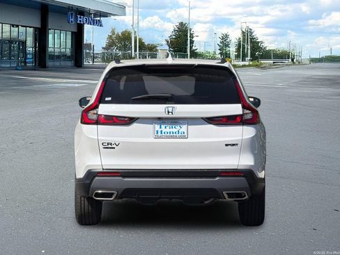 Used 2026 Honda CR-V Sport image 8