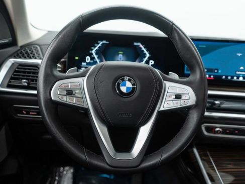 Used 2026 BMW X7 xDrive40i AWD/4WD image 21