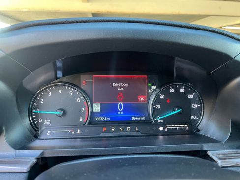 Used 2023 Ford Explorer Limited image 40