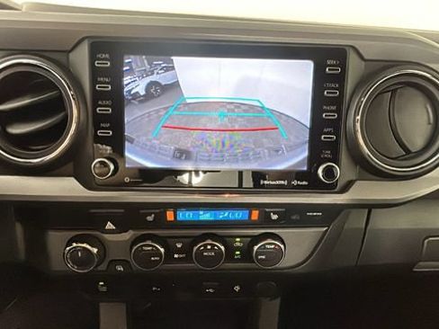 Used 2022 Toyota Tacoma TRD Sport w/ TRD Premium Sport Package AWD/4WD image 23