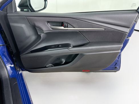 Used 2025 Toyota Camry LE FWD image 31