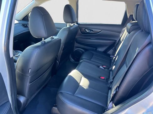 Used 2017 Nissan Rogue SL w/ SL Premium Package image 11