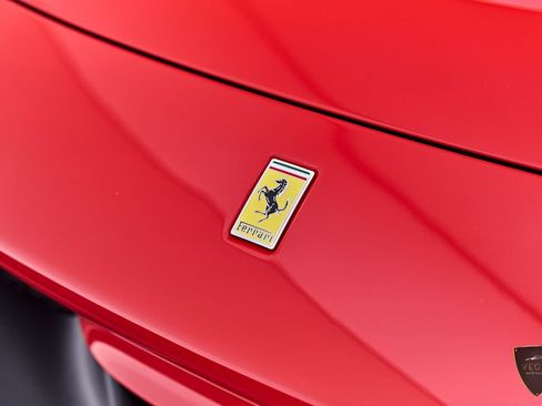 Used 2022 Ferrari F8 Tributo RWD image 21