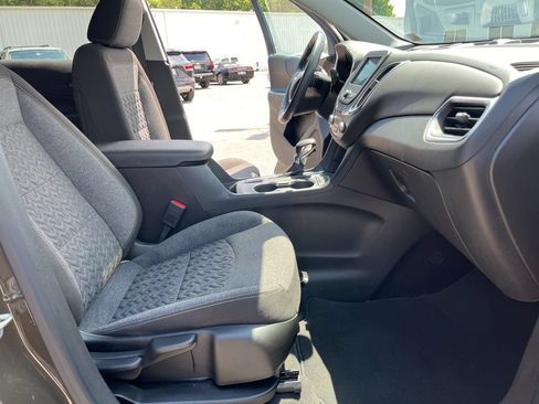Used 2023 Chevrolet Equinox LT FWD image 31