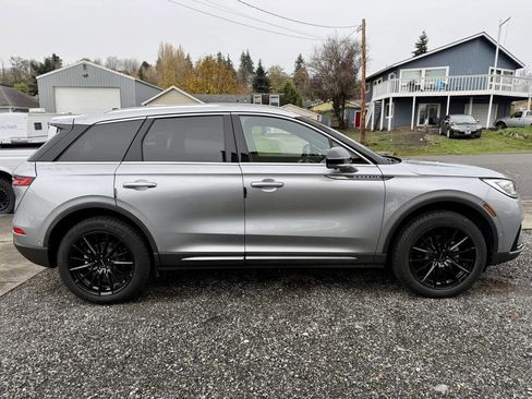 Used 2023 Lincoln Corsair Reserve w/ Equipment Group 202A image 6