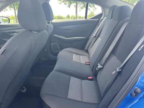 Used 2025 Nissan Sentra SV FWD image 26