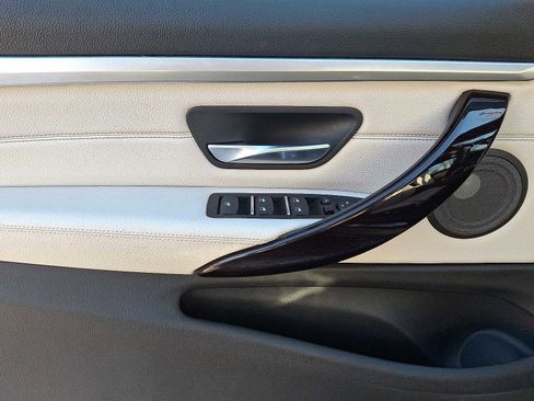 Used 2020 BMW 440i xDrive Convertible w/ M Sport Package image 12