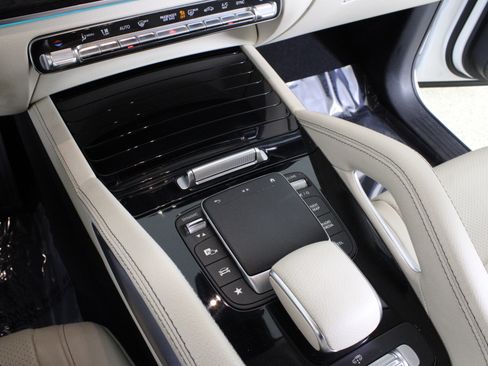 Used 2022 Mercedes-Benz GLS 450 4MATIC image 31