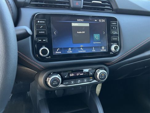 New 2025 Nissan Versa SR w/ Trunk Package image 11