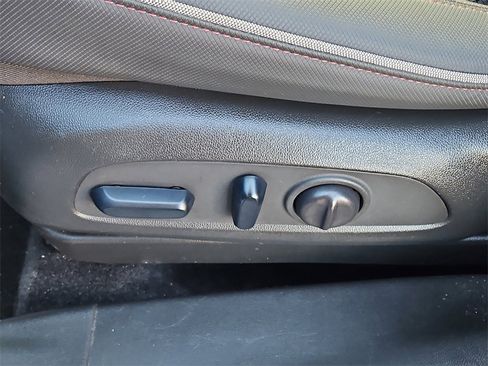 Certified 2023 Chevrolet TrailBlazer RS w/ Convenience Package image 21