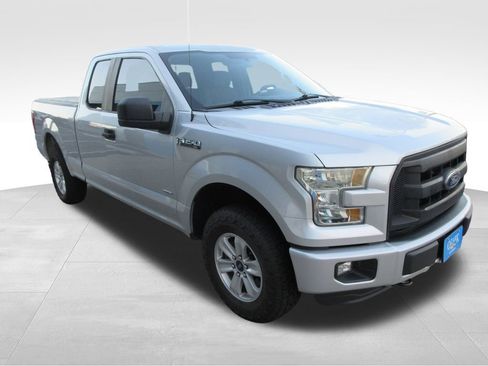 Used 2016 Ford F150 XL w/ Equipment Group 101A Mid AWD/4WD image 7