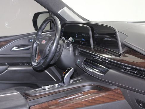Used 2021 Cadillac Escalade ESV Sport Platinum AWD/4WD image 32