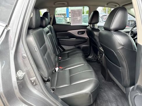 Used 2022 Nissan Murano SV AWD/4WD image 10