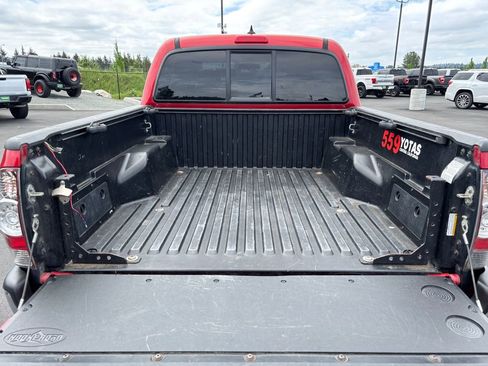 Used 2015 Toyota Tacoma 4x4 Double Cab w/ SR5 Package image 23