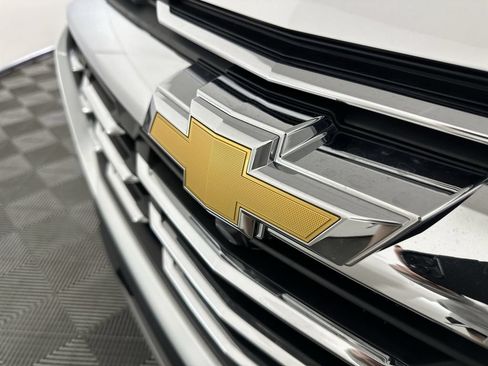 New 2026 Chevrolet Equinox LT w/ Convenience Package II FWD image 29