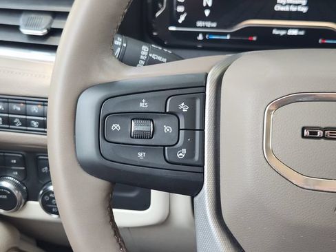 Used 2024 GMC Yukon Denali AWD/4WD image 28