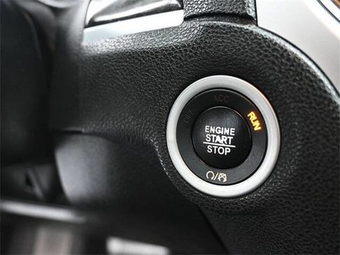 Used 2020 Chrysler 300 Limited image 15