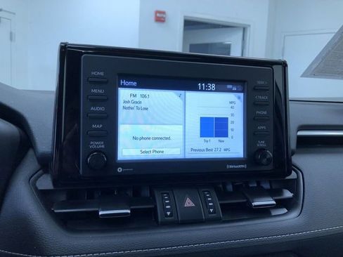 Certified 2021 Toyota RAV4 XLE Premium AWD/4WD image 28
