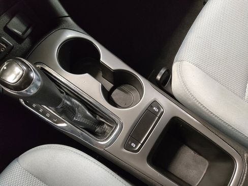 Used 2019 Chevrolet Cruze LT image 26