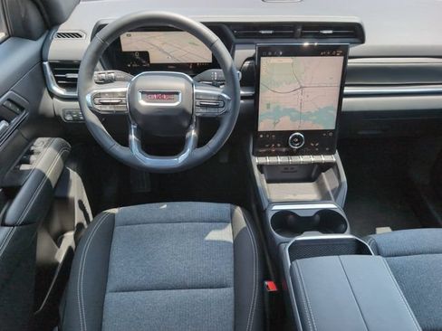 Used 2025 GMC Terrain Elevation AWD/4WD image 27