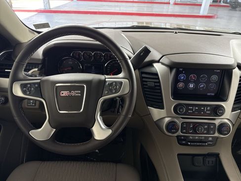 Used 2016 GMC Yukon SLE w/ HD Trailering Package AWD/4WD image 16