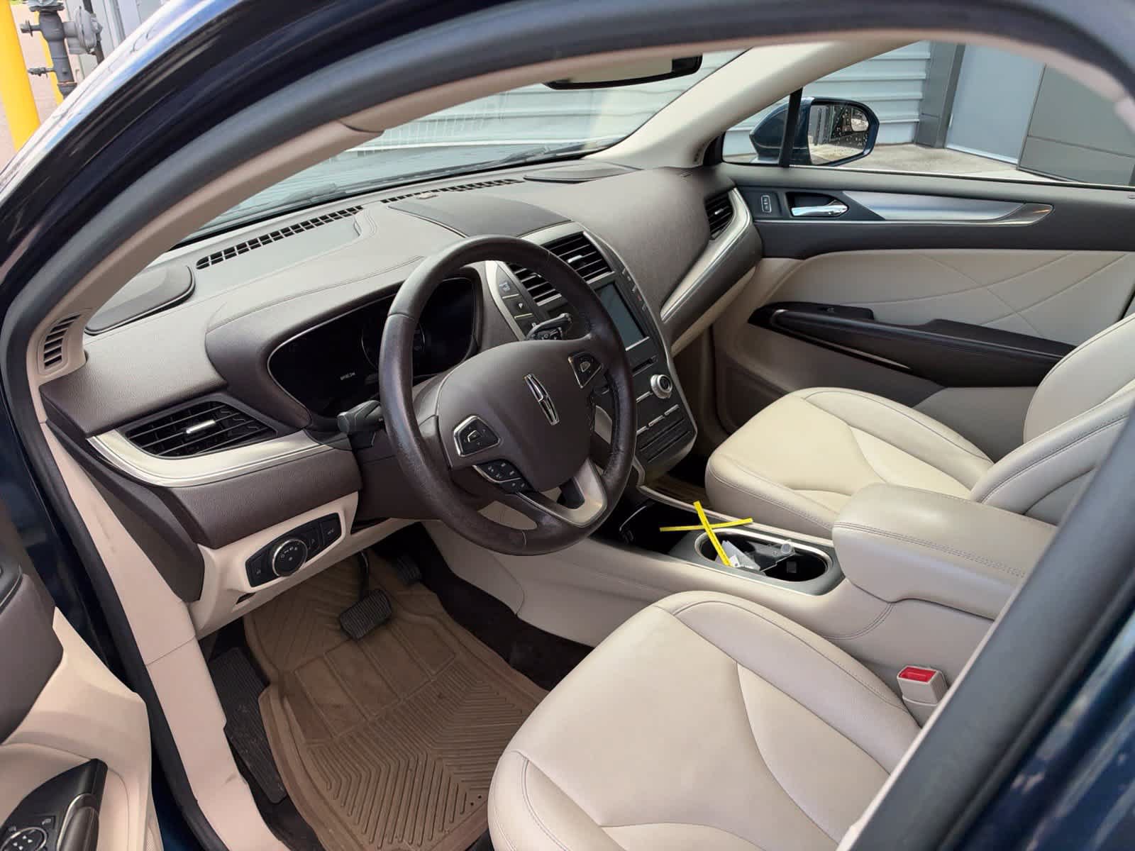 Used 2017 Lincoln MKC Premiere AWD/4WD image 9