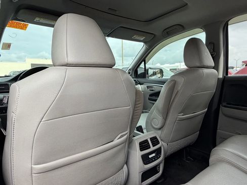 Used 2021 Honda Pilot EX-L image 16