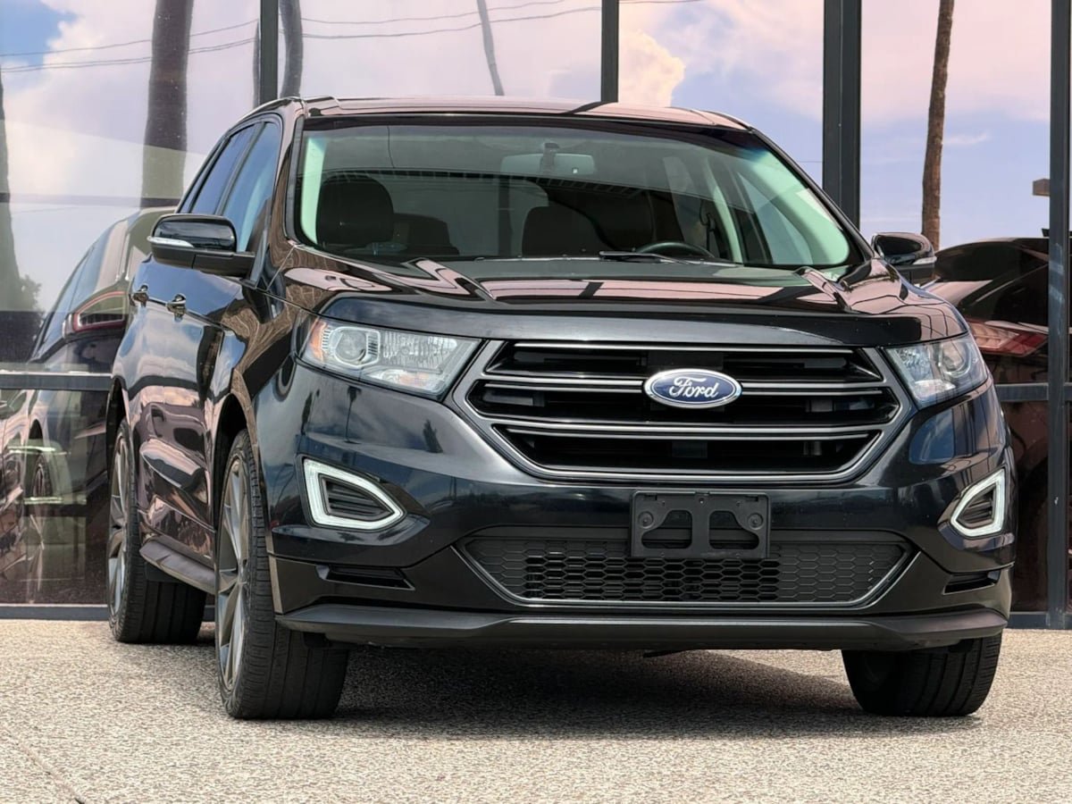 Used 2017 Ford Edge Sport w/ Technology Package AWD/4WD image 19