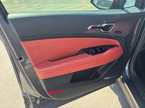 Certified 2025 Kia Sportage SX AWD/4WD image 6
