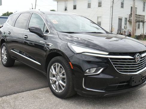 Used 2022 Buick Enclave Premium AWD/4WD image 9