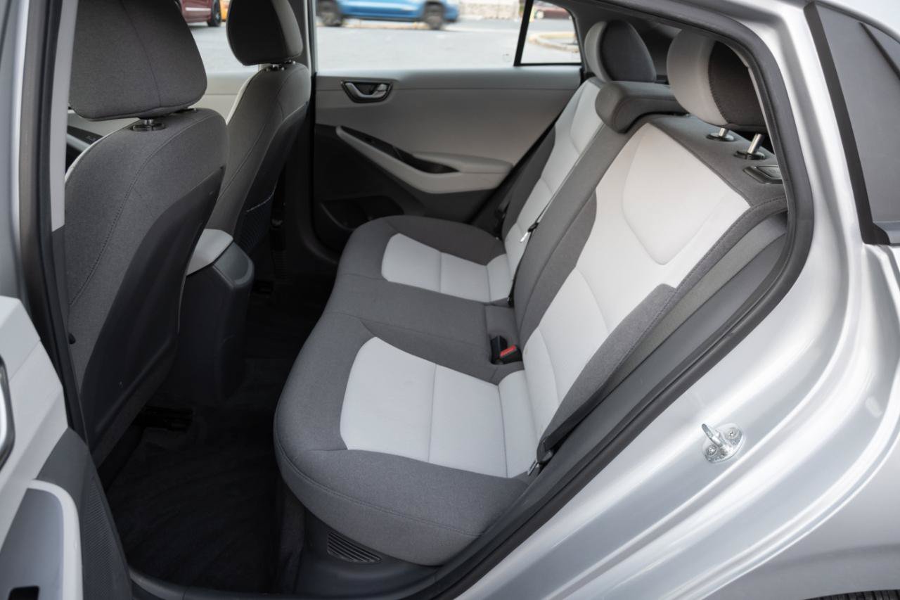 Used 2020 Hyundai Ioniq Blue FWD image 22
