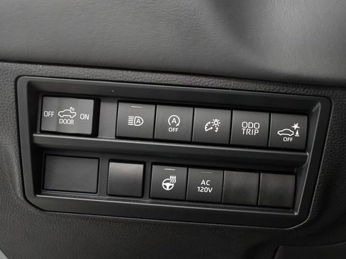 Certified 2025 Toyota Tundra Platinum image 13