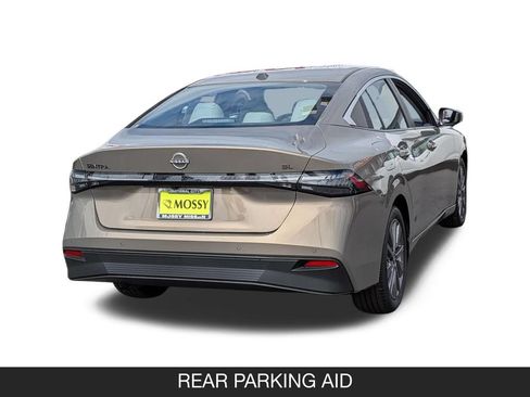 New 2026 Nissan Sentra SL w/ Floor Mat Package FWD image 8