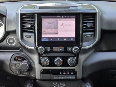 New 2026 RAM 1500 Express AWD/4WD image 17