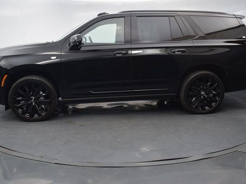 Certified 2026 Cadillac Escalade Platinum Sport w/ LPO, ONYX Package AWD/4WD image 2
