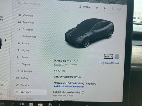 Used 2023 Tesla Model Y Performance AWD/4WD image 10