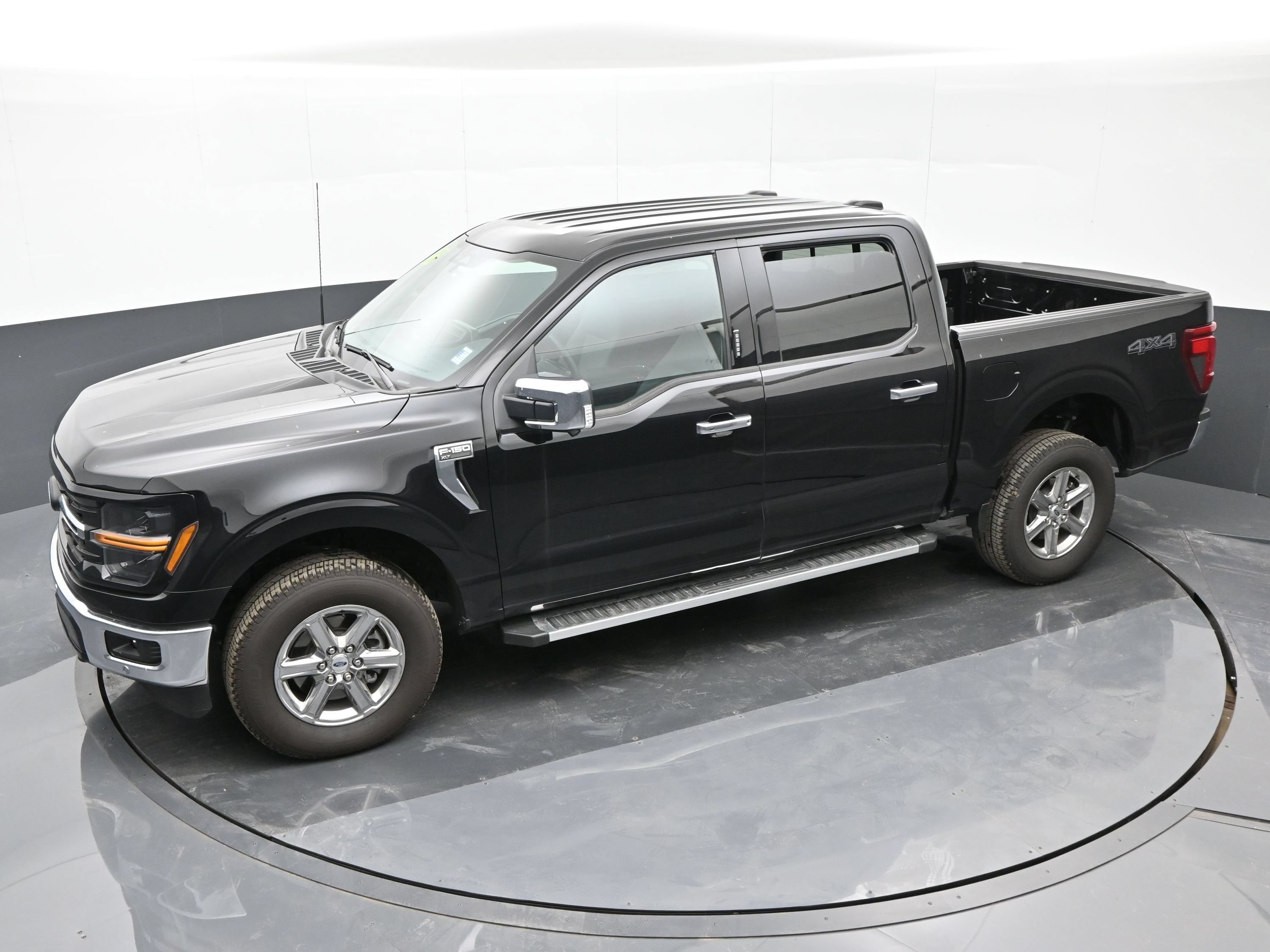 Used 2024 Ford F150 XLT w/ Equipment Group 302A MID AWD/4WD image 27